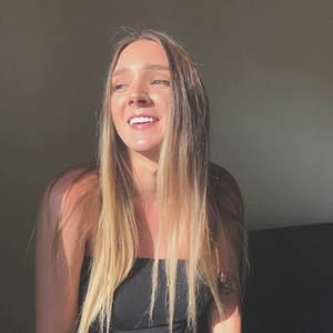 Meet your Posher, Isabelle